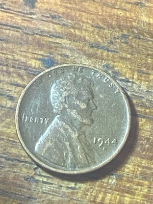 1944 S Lincoln Wheat Penny - Off Center,  Doubling On Liberty - Image 1 of 4