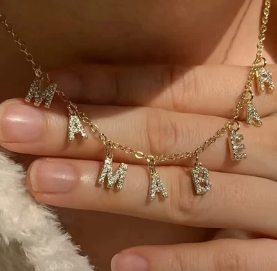 Personalisierte Buchstaben-Kette / Name Necklace 18K vergoldet, Zirkonia - Bild 1 von 4