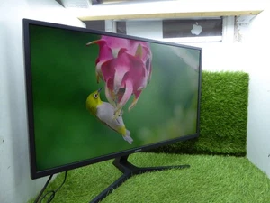 Moniteur Samsung U32J590UQU U32 Series 32" 4K UHD + SUPPORT *RAYURES* LARGE #3G - Photo 1/17