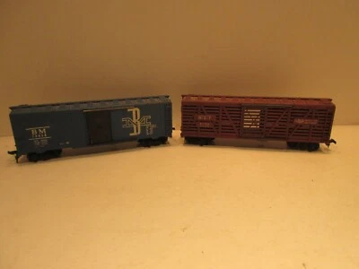 2 Mantua HO Scale Boxcars MKT BM Missing Doors Blue & Brown Model Trains - Image 1 of 4