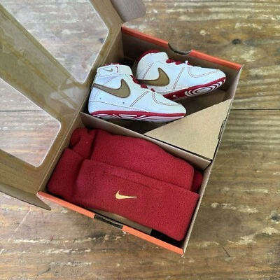 NIKE Air Force 1 подарочная упаковка (CB) Baby размер 2c 309587 171 кроссовки Beanie золото/красный - Изображение 1 из 4