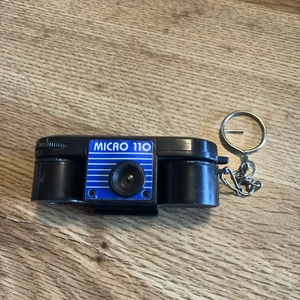 Mini 110 Film Camera/Secret Coin Carrier Keychain-Vintage - Picture 1 of 8