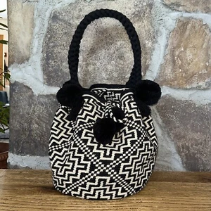 Authentic 100% Wayuu Mochila Colombian Bag Large Size Neutral Short Straps - Picture 1 of 7