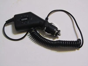 Nuevo Mini Cargador de Coche Adaptador Cable Micro USB para V8, V9 - Imagen 1 de 3