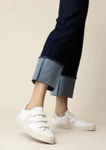 Veja Recife ChromeFree Leather Sneaker Extra White/Petale Sz 41EU/10US New Box - Picture 1 of 8