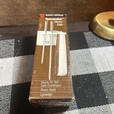 Cuchillo de rebanar eléctrico vintage Black & Decker ligero 2 juegos de cuchillas Foto 1 de 3