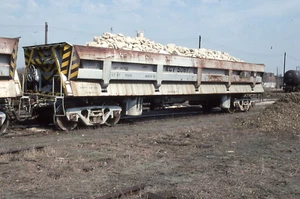 Kansas City Terminal air dump rock car # 5061 @ Bloomington, IL April 1989 - Picture 1 of 1