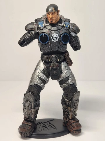 2008 NECA Gears of War Marcus Fenix Series 2 Action Figure With Articulation 7" Cover
