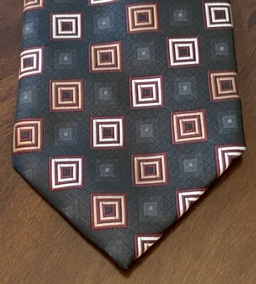 Alexander Colours Hand Made 100% Polyester Men’s Neck Tie Made In China - Image 1 of 4