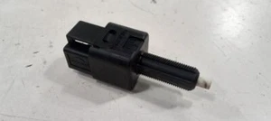 Interruptor de pedal de freno Sentra 2012 2011 2010 2009 2008 2007 - Imagen 1 de 11