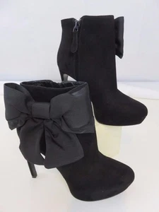 Nuovo STIVALETTO ALLA CAVIGLIA ALEXANDER MCQUEEN nero scamosciato fiocco plateau tacco a spillo taglia 35 - Foto 1 di 9