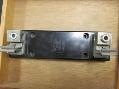 Portafusibles Taylor 62001 200A 600V 1P Usado Foto 1 de 3