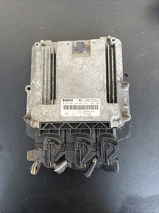 VAUXHALL VIVARO X82 B 2014-2019 R9M MOTOR 1.6 ECU 237103984R 237103984R - Imagen 1 de 4