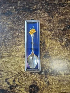 Silver Painted Spoon - Hand Painted - Boxed - Flower & Vase Theme - Mikado 3 - Picture 1 of 7