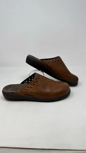 Talla 7 EU39 A+ MEPHISTO AirFlex Tranpolín Marrón Cuero Curtido Zuecos Mulas Recortes - Imagen 1 de 13