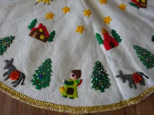 Vintage Handmade Felt Christmas Tree Skirt 33" Sequins Applique ANGELS DONKEYS - Picture 1 of 5