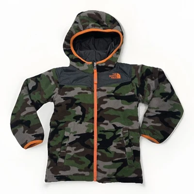 Chaqueta The North Face Reversible Verdadera o Falsa Capucha Cremallera Niño Pequeño Camuflada Gris Talla 4T Foto 1 de 4