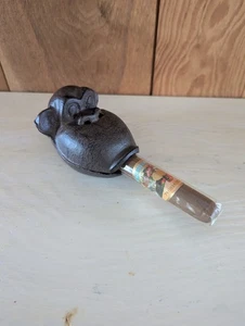 Cenicero de hierro fundido mono soporte para cigarros hombre cueva agujero de humo pesado a prueba de fuego - Imagen 1 de 12