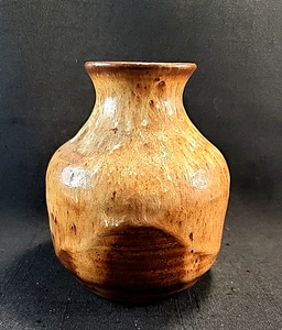 Beautiful Uniquely Glazed Stoneware Vase Signed H. Wells 5" Heavy - Picture 1 of 7