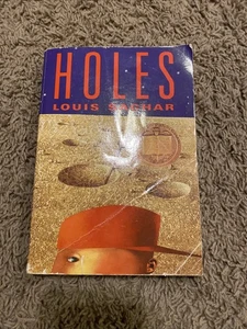 Holes by Louis Sachar Paperback - Picture 1 of 4