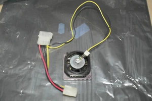 Intel SL23x BP805031bb 2.8V Socket 7 Processor CPU 166 MMX MOLEX connector - Picture 1 of 4