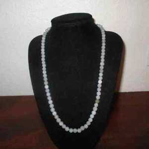 Jade Beaded Necklace Vintage 20" - Picture 1 of 3