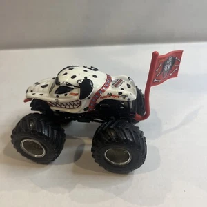 Monster Mutt Dalmatian Monster Jam Truck Violence! Hot Wheels Mattel 4x4 1:64 - Picture 1 of 4