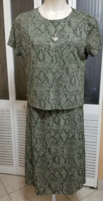 Hermoso conjunto de blusas y faldas verdes Style&co para damas - talla L Foto 1 de 4