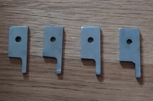 4x Nähmaschine Konvolut Overlock Messer Obermesser Zufallsfund - Bild 1 von 2