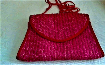 Red Straw Bag 11.5"X8" Bnd Edges Dble Cord Strap Lined Ecru IN Zip Pocket - Image 1 of 4
