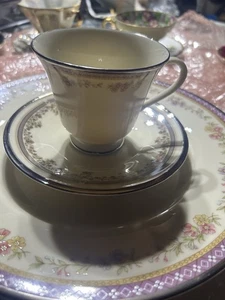 Lenox 3 Piece Setting Amethyst - Picture 1 of 3