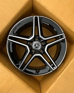 Orig Mercedes C Klasse W205 C205 S205 18 Zoll AMG Alufelge A2054019500 7,5J ET44 - Bild 1 von 6