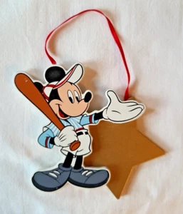 Mickey Mouse Wooden Christmas Ornament - Foto 1 di 2