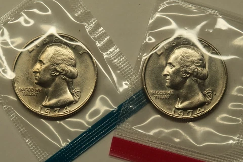 1974 P & D Uncirculated Washington Quarters in Mint Cello, Free Shipping Cover