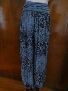 Fashion Women Blue Viscose lightweight Summer Capris Pants Size 8 made Italy - Picture 1 of 12