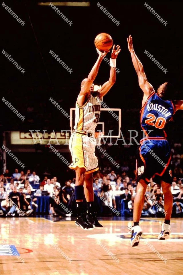 EW949 Reggie Miller Indiana Pacers Jumper Basketball 8x10 11x14 16x20 Photo - Image 1 of 1
