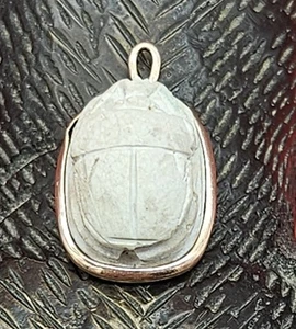 Vintage 14k Gold geschnitzter Stein Skarabäus Anhänger Charm - Bild 1 von 24