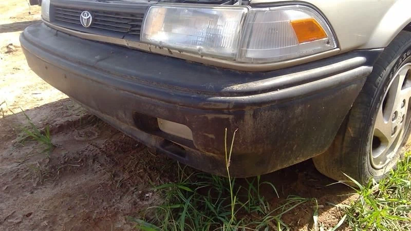 Parachoques delantero sedán con cubierta de uretano para Toyota Corolla 88-92 OEM Foto 1 de 4