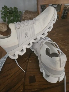 womens on cloud size 7.5 shoes With Spray Protectant - Picture 1 of 7