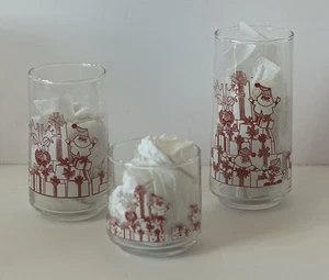 Vtg Glasses Red White Graphics Santa Stacking Presents Barware 12 Whimsy Retro - Picture 1 of 16