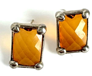 Orecchini Avon Rubinetto Tono Ambra Acrilico Tono Argento Pali Quadrati Vintage 3/4" - Foto 1 di 15