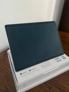 Microsoft Surface Pro Snapdragon X Elite 16GB 1TB SSD Platinum Tastatur + Pen - Bild 1 von 12