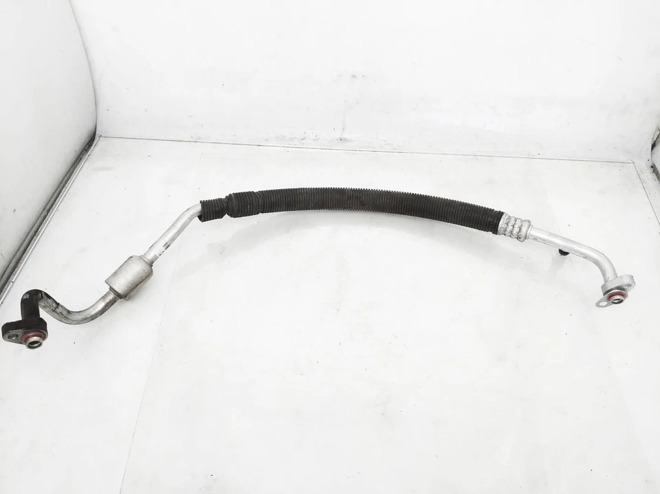 Всасывающий шланг 2010-2012 Ford Flex A/C Aa8Z-19867-B - Изображение 1 из 4