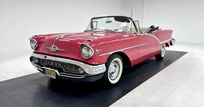 Oldsmobile Eighty-Eight 1957 convertible Foto 1 de 4