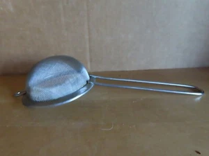 feines kleines Edelstahl-Sieb MehlSieb Puderzucker-Sieb ca. 8 cm Ø - Bild 1 von 5