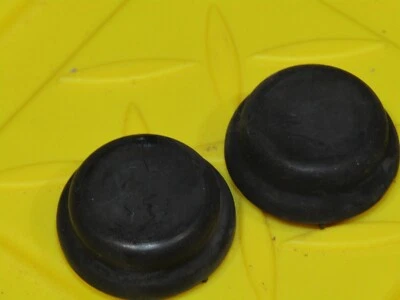 2003-2007 Cadillac CTS OEM windshield wiper arm nut cover set 03 04 05 06 07 - Image 1 of 2