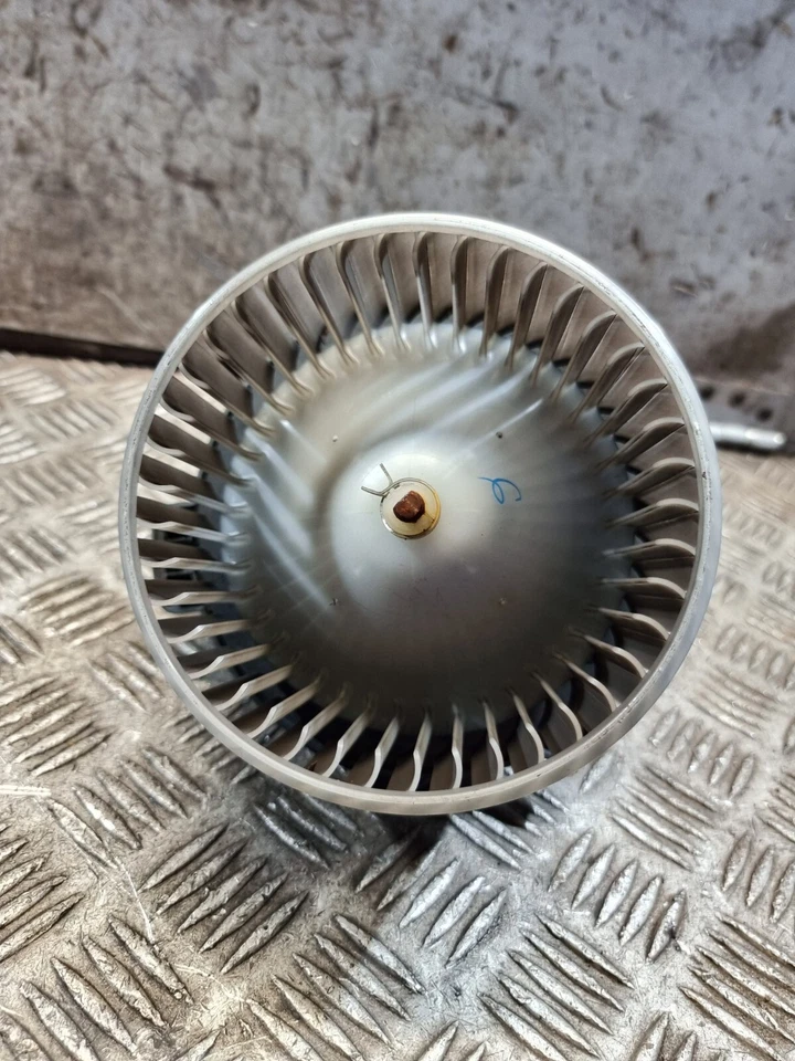 LAND ROVER RANGE ROVER DEPORTIVO CALENTADOR VENTILADOR MOTOR 2,7 L AUTOMÁTICO 2007 Foto 1 de 4