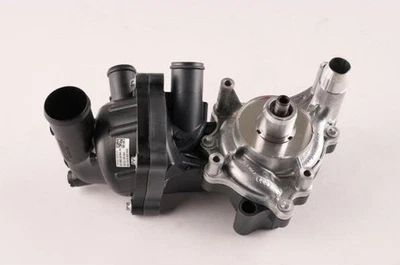 Audi RS4 B7 OEM Genuine Water Pump Part No. 079121011Q - UK Stock - Image 1 of 2