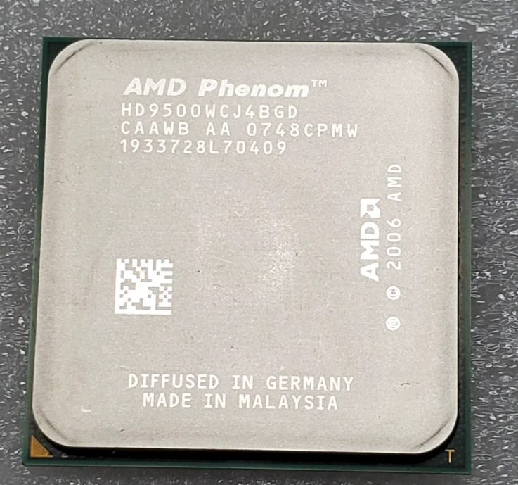 Zócalo CPU de cuatro núcleos AMD Phenom X4 9500 2,2 GHz AM2/AM2+ HD9500WCJ4BGD 95 vatios Foto 1 de 1