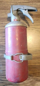 ANSUL Fire Extinguisher Type B & C With Bracket A2-1/2 Shell C2-1/2 Head VINTAGE - Picture 1 of 11